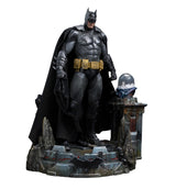 IRON STUDIOS - BATMAN UNLEASHED DELUXE - DC COMICS - ART SCALE 1/10